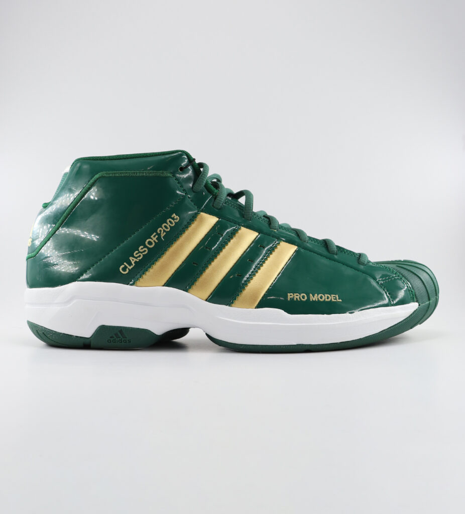 کفش لایف استایل مردانه adidas - کد fw366446